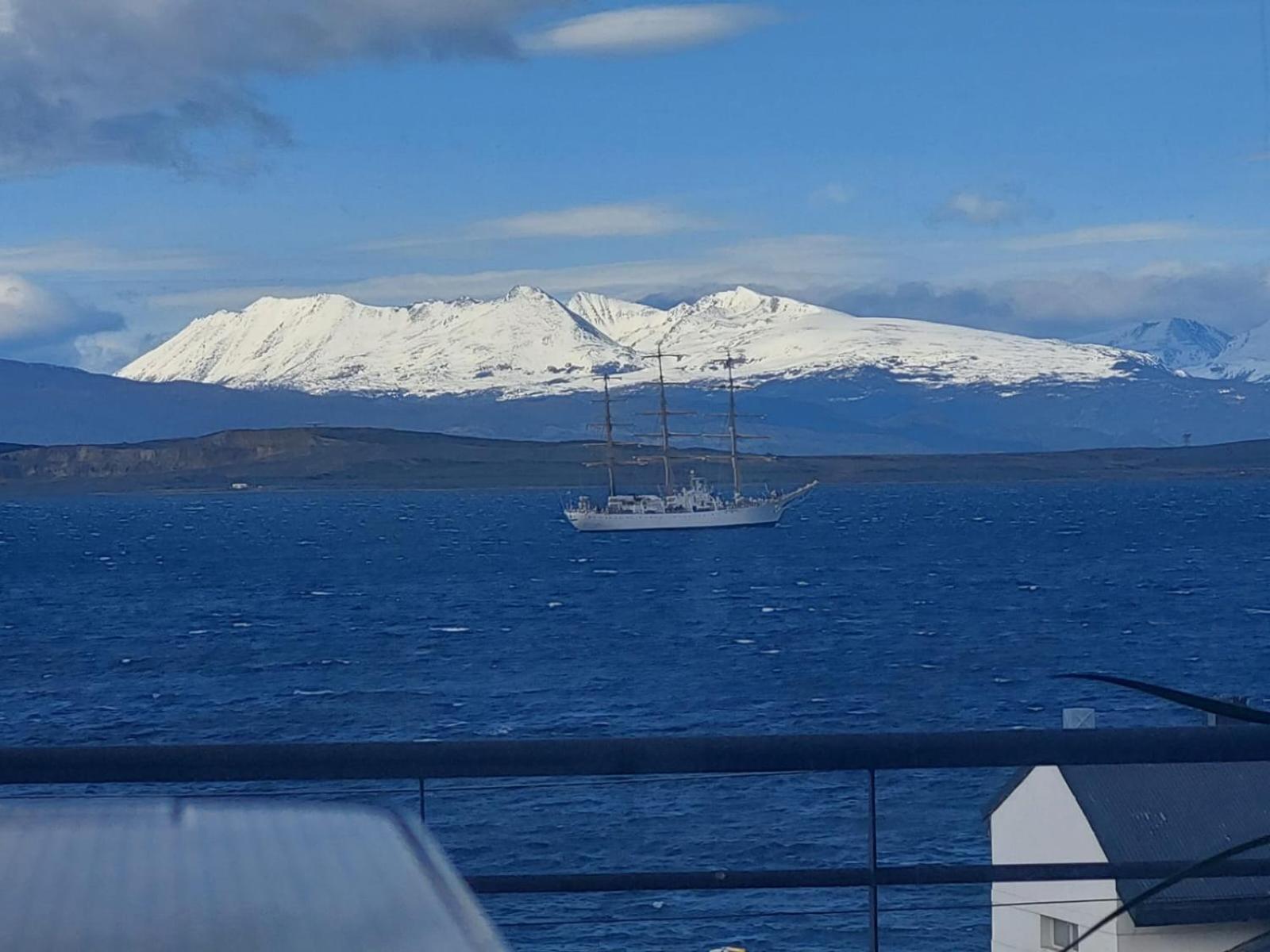 Balcones Del Beagle Apart Ushuaia Buitenkant foto
