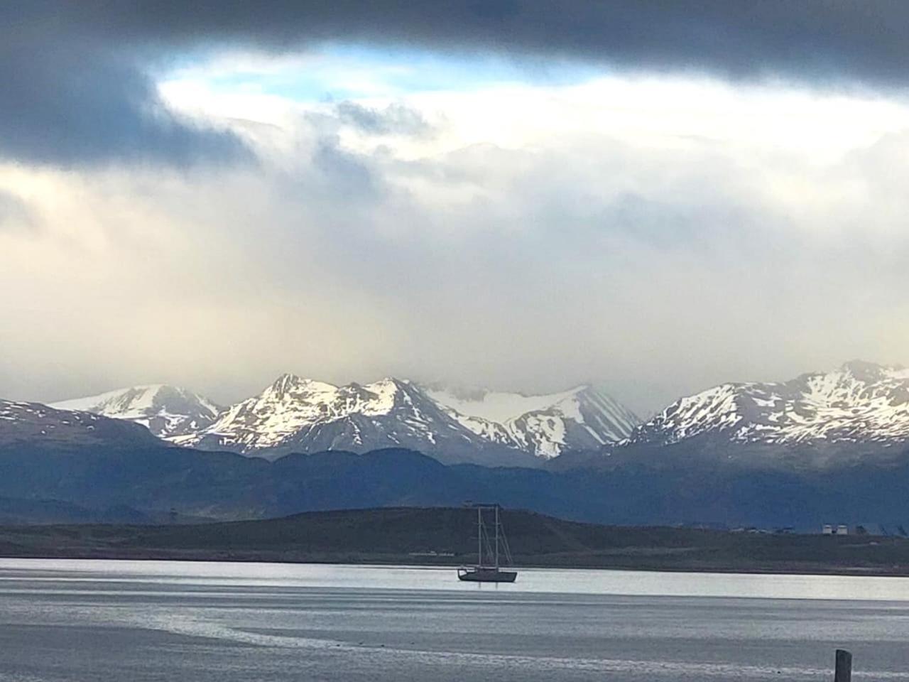 Balcones Del Beagle Apart Ushuaia Buitenkant foto