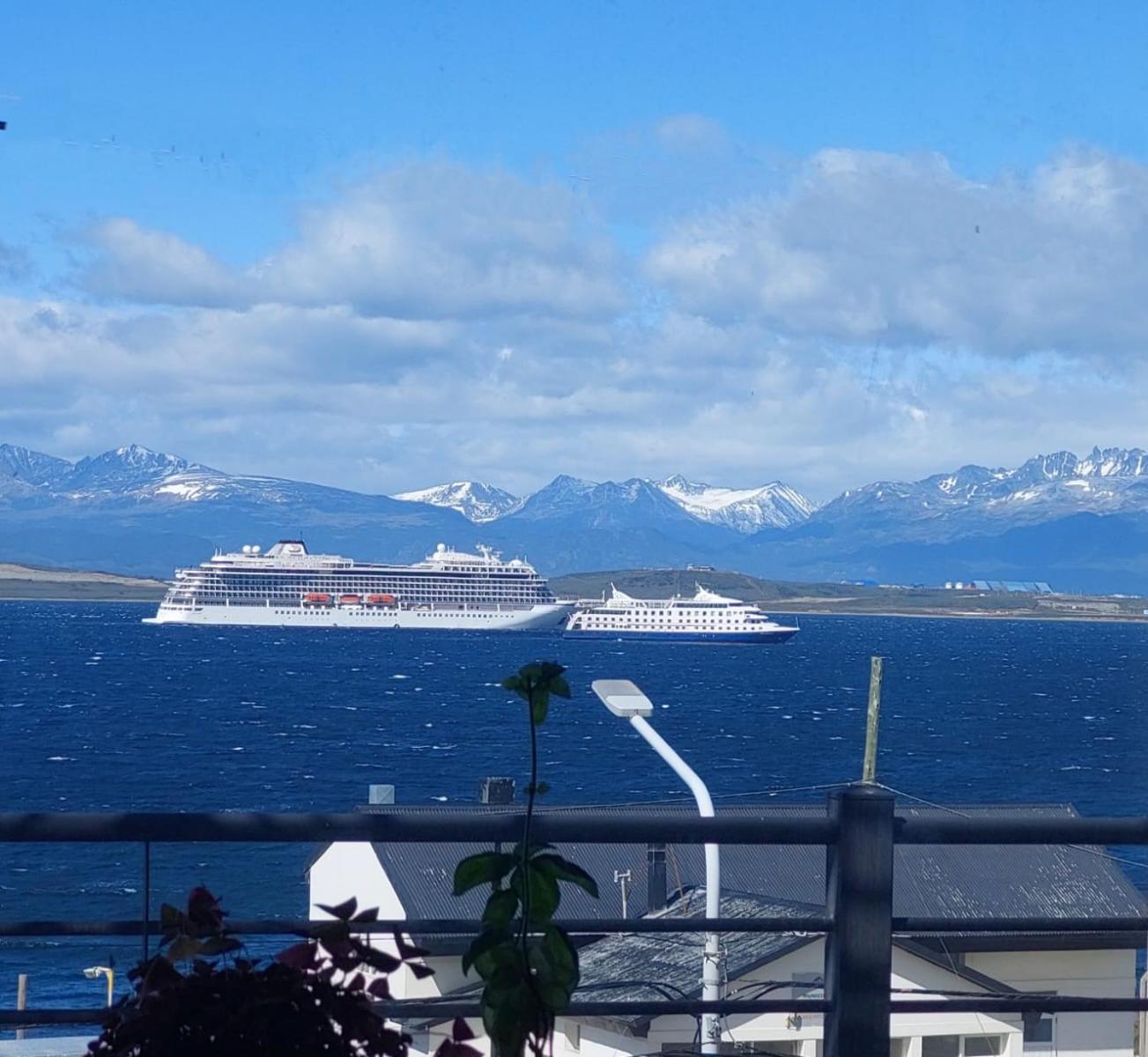 Balcones Del Beagle Apart Ushuaia Buitenkant foto